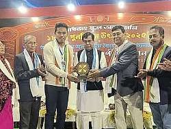 Mayor honors Shri Moni Shankar Murasing - photo 1